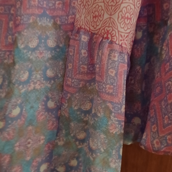 💕💕MULTI-COLORED BEAUTIFUL GIRLS  TOP XL (16) - Picture 2 of 5